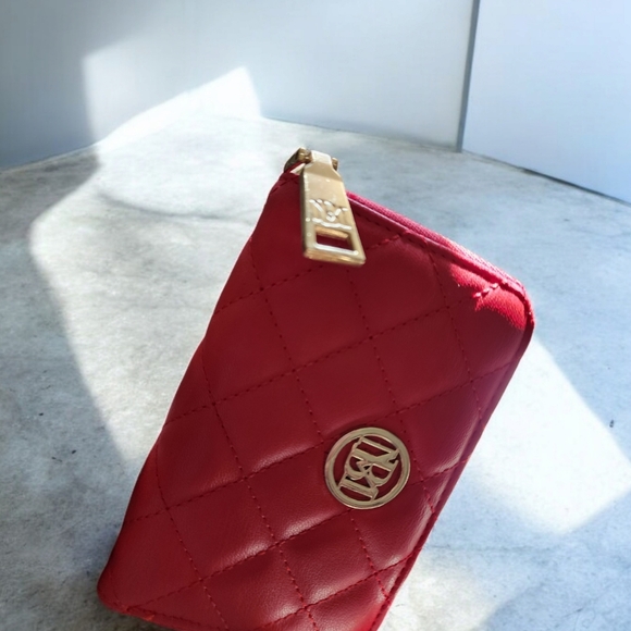 Badgley Mischka Red Card Holder Zip small wallet like new - Picture 4 of 6